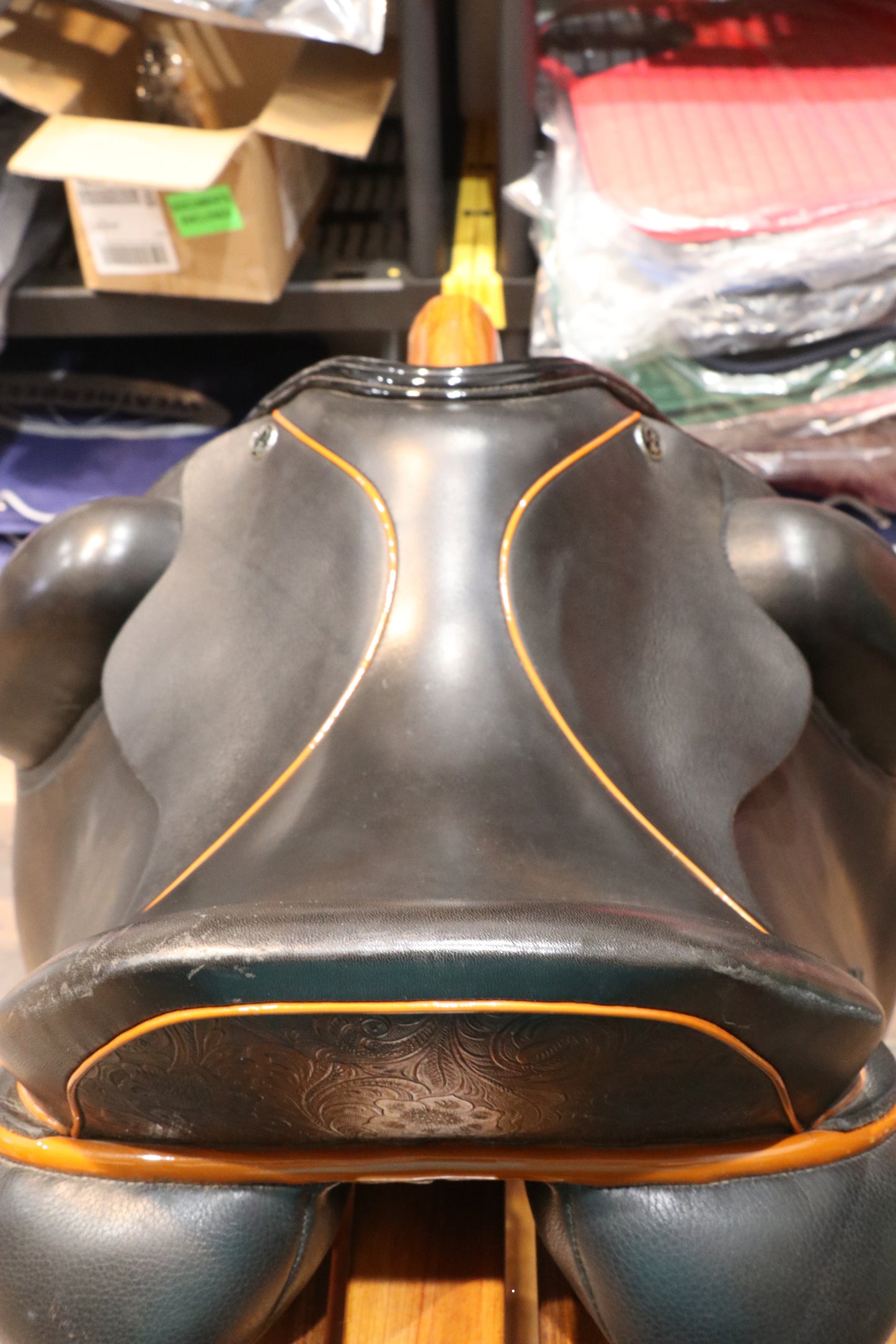 Trilogy Allegiance Dressage Saddle – 18” seat (rides like a 17.5”) DEMO