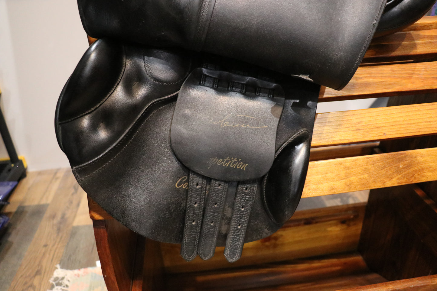 Kieffer Competition Jump Saddle, 17" seat - USED