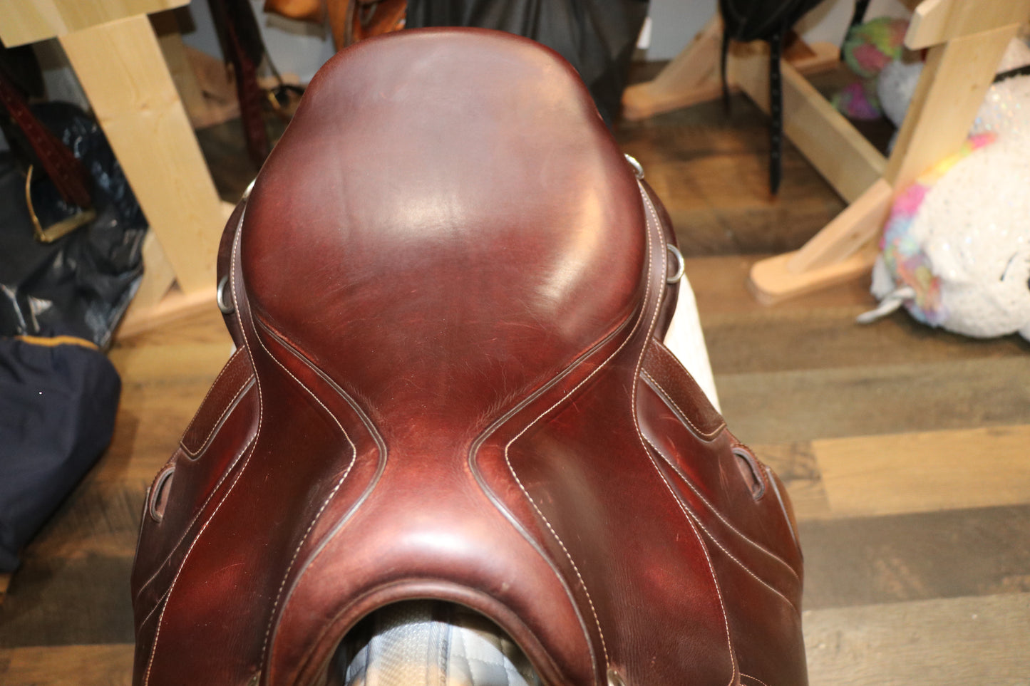 CWD SE01 Jump Saddle - 16.5" seat - USED