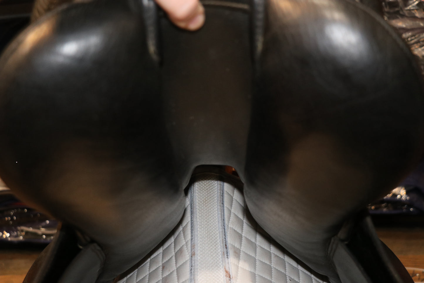 Stubben Stubben Genesis Deluxe Dressage Saddle – 17” seat - USED
