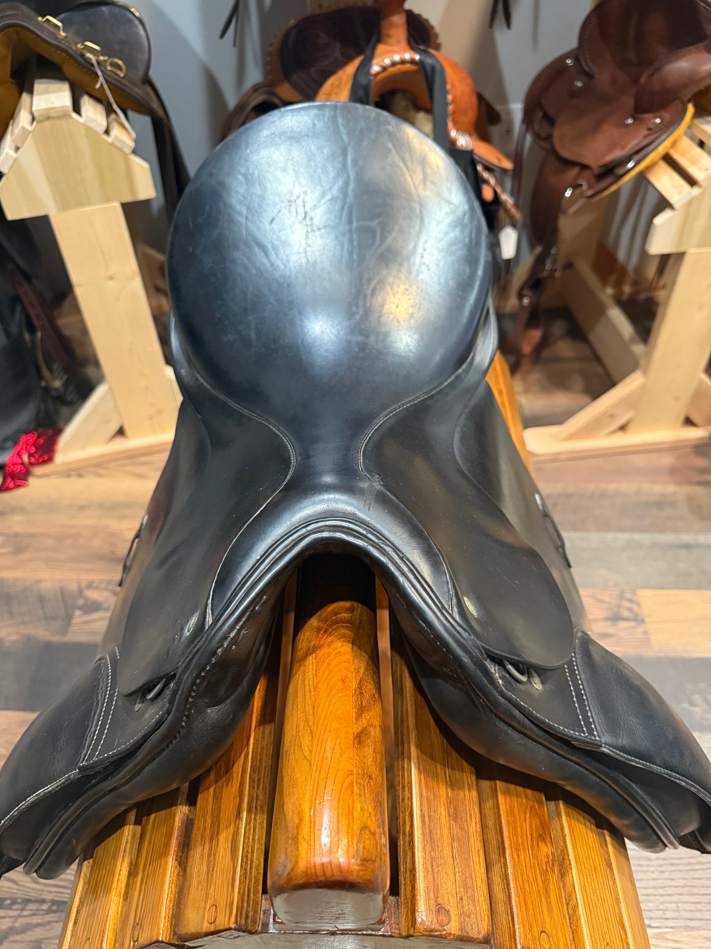 Passier Optimum Dressage – 17.5” seat - USED