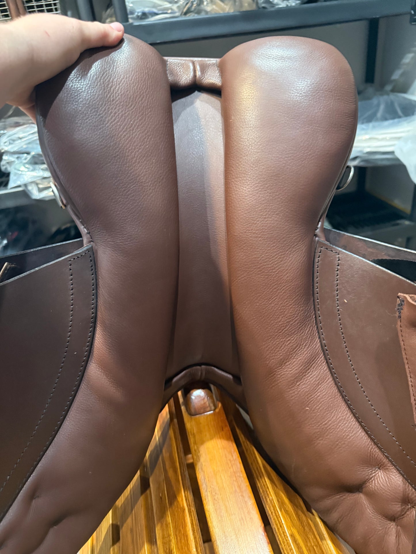 Black Country Ricochet Jump Saddle –17.5” Seat - DEMO