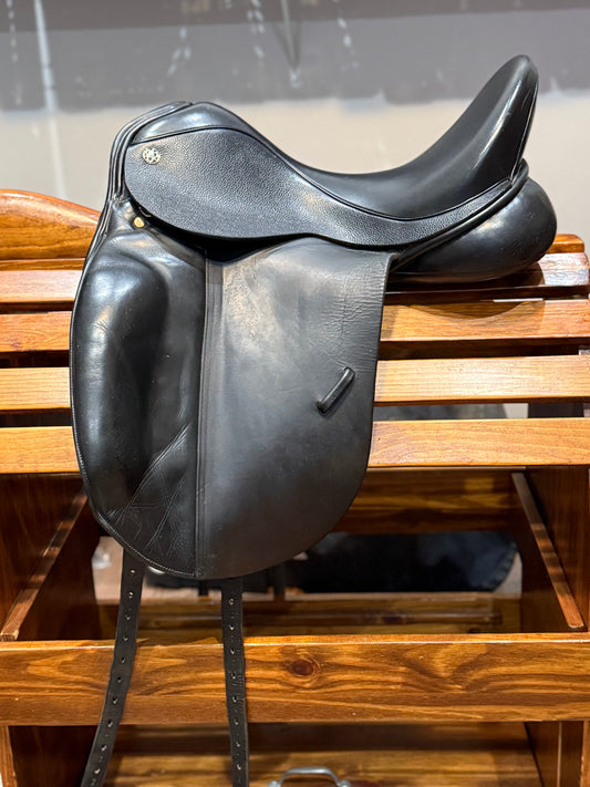 Trilogy Verago Elite Dressage – 18” seat (Rides like a 17.5”) – USED